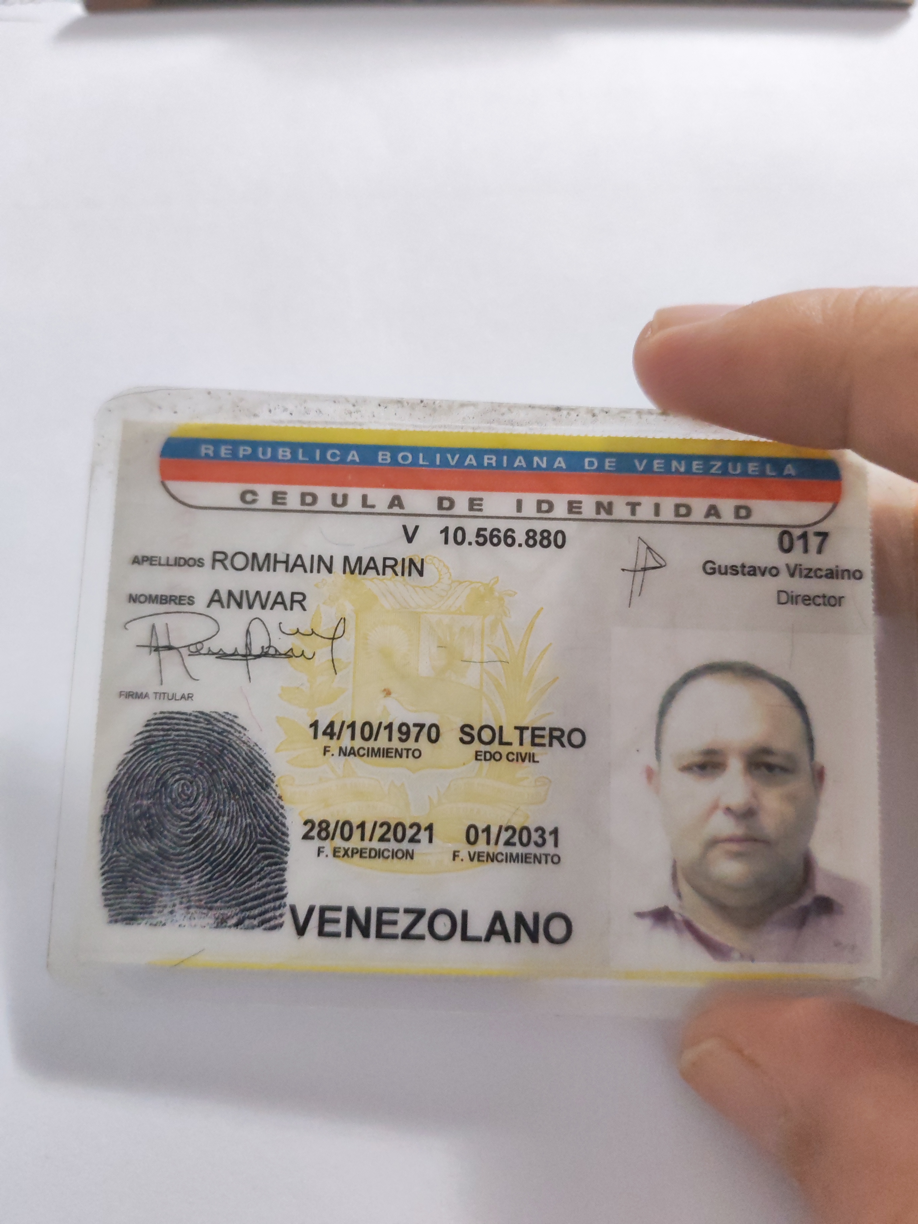 Anexe copia de la cédula