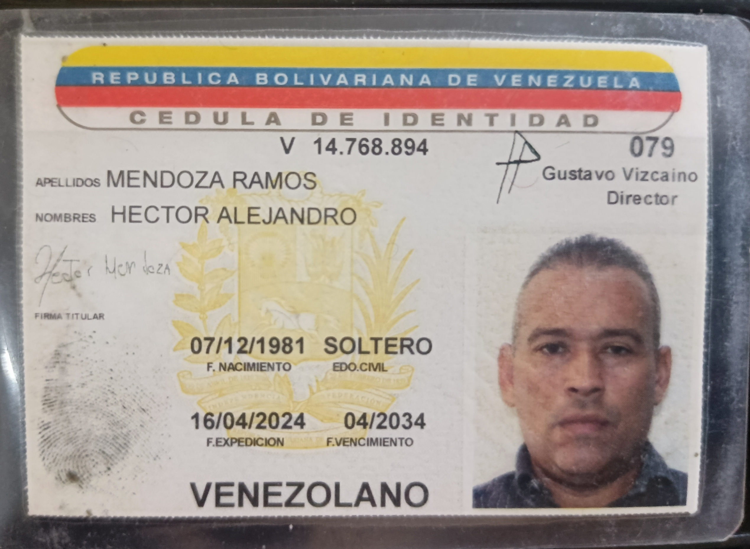 Anexe copia de la cédula