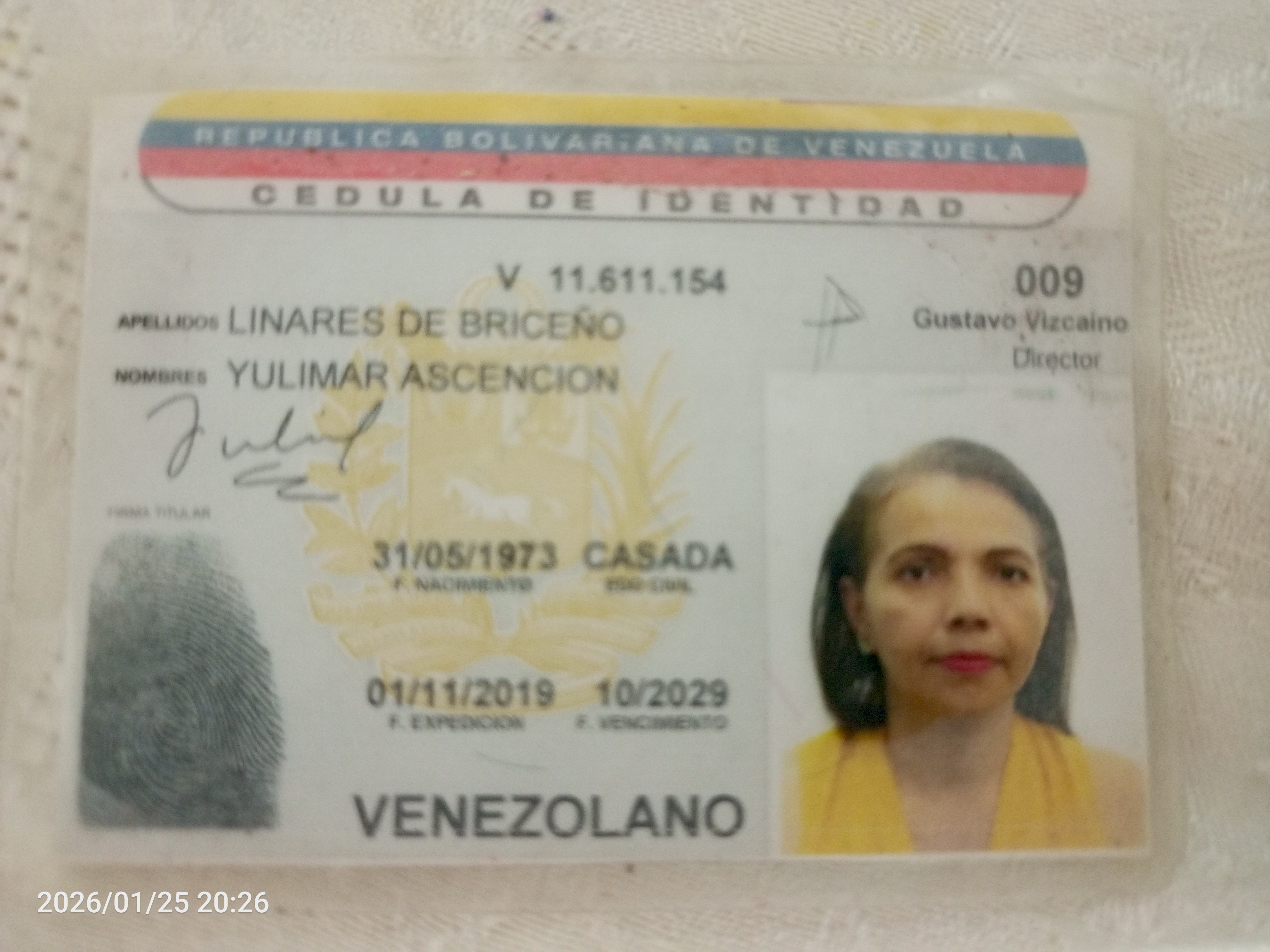 Anexe copia de la cédula