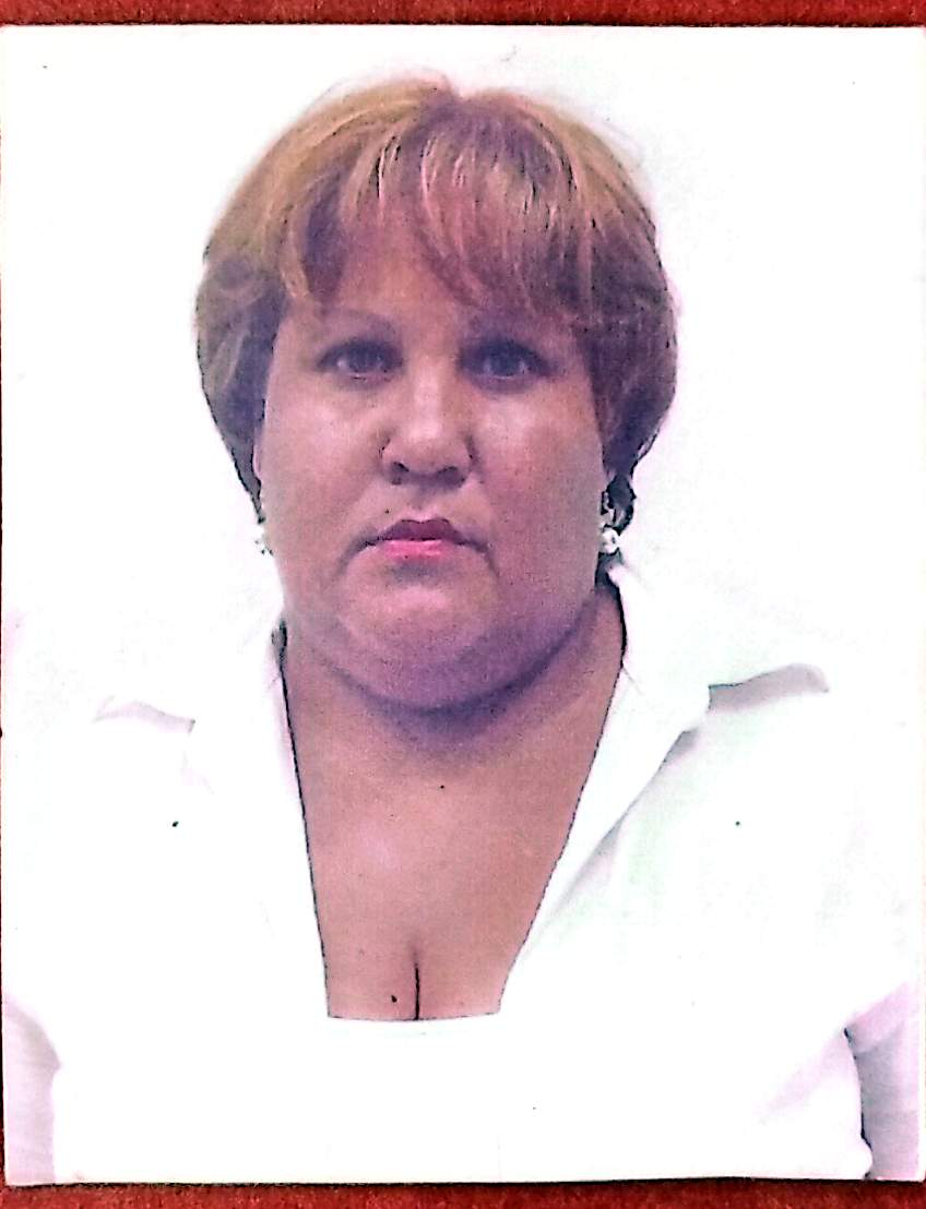 Anexe una foto carnet