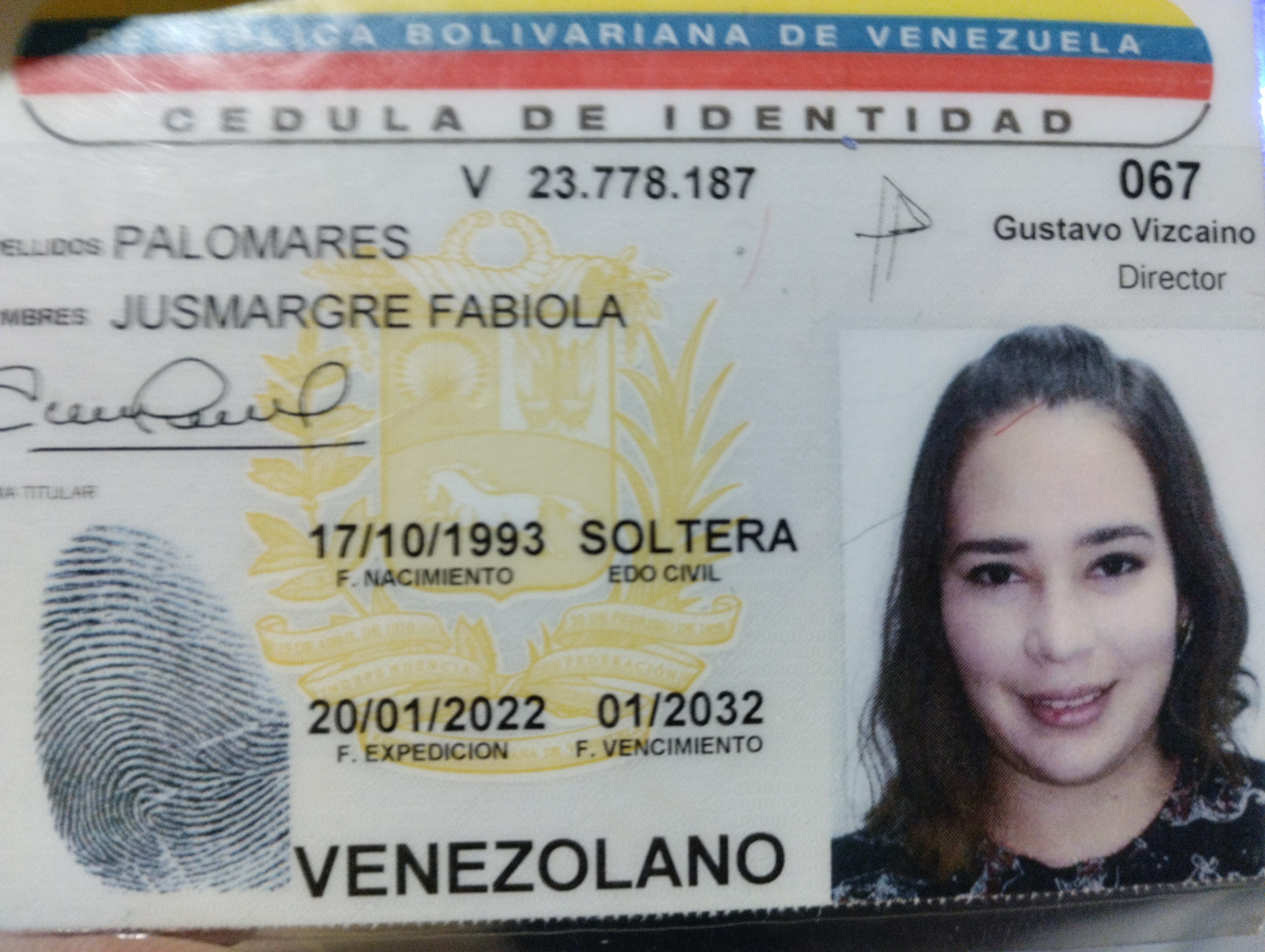 Anexe copia de la cédula