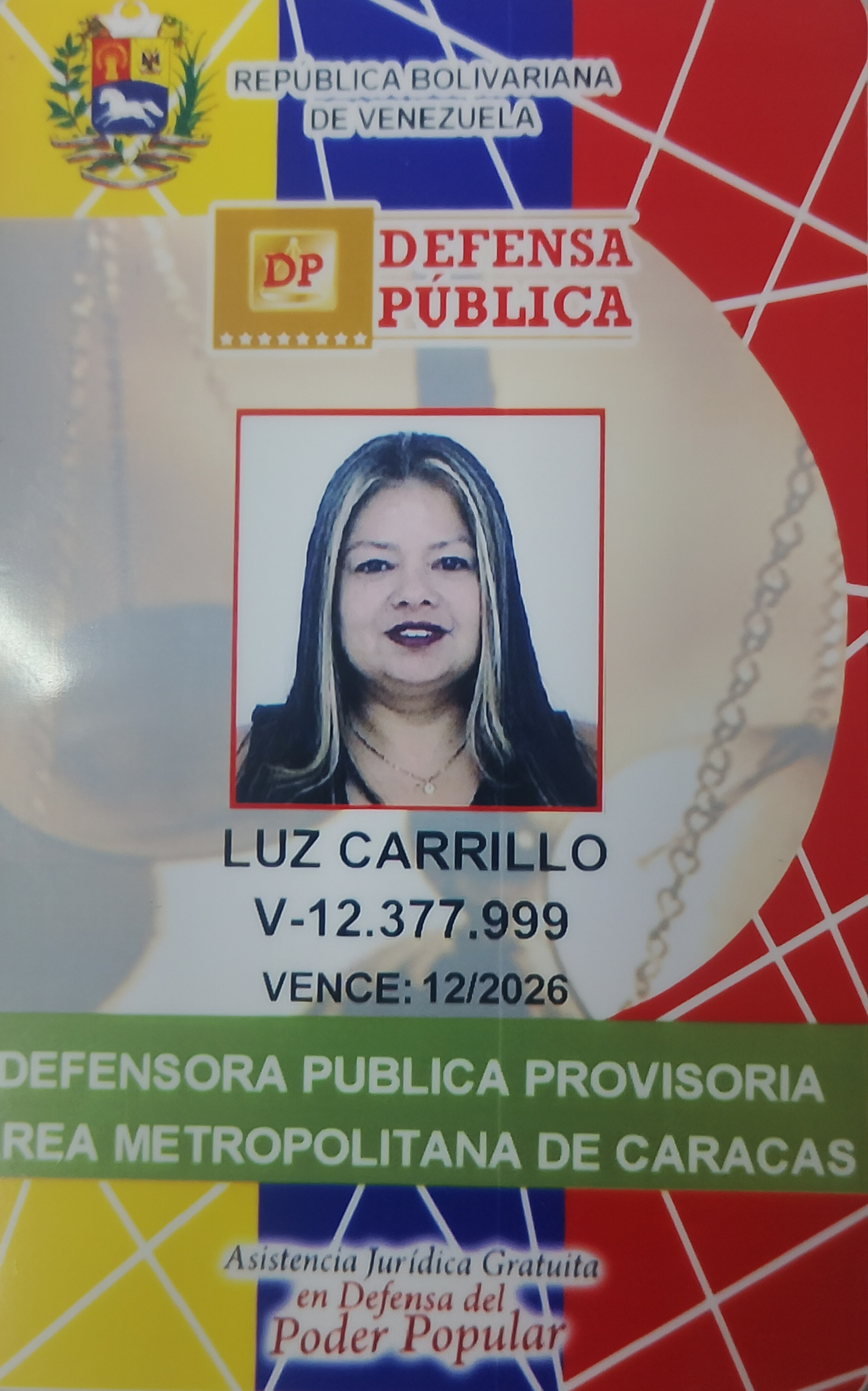 Anexe una foto carnet