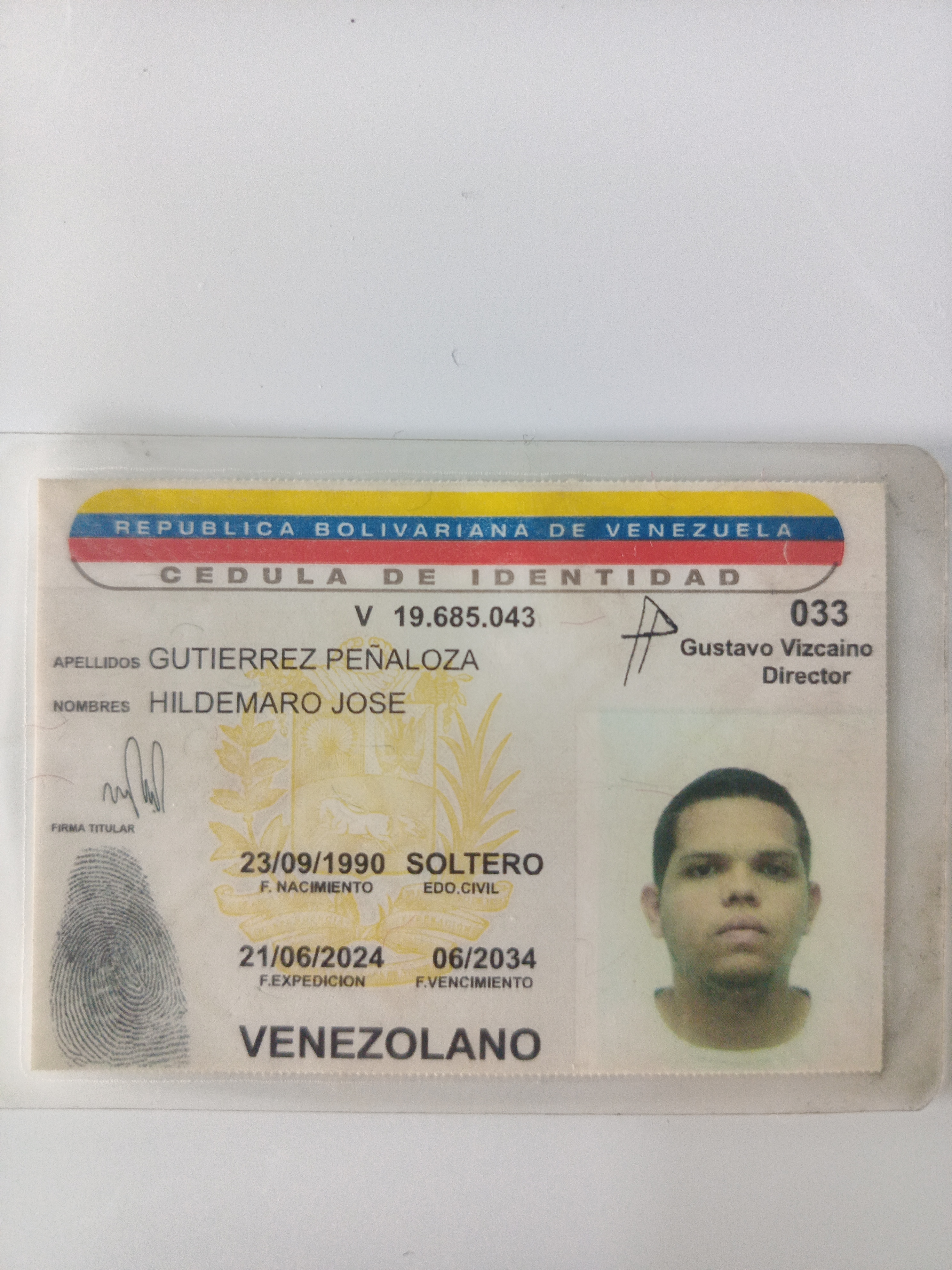Anexe copia de la cédula