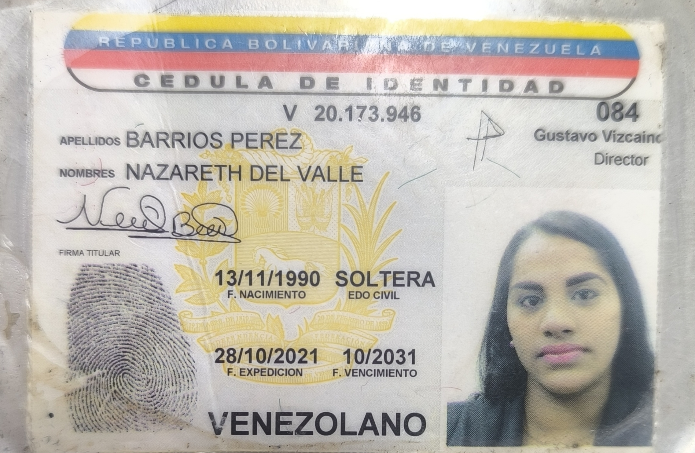 Anexe copia de la cédula