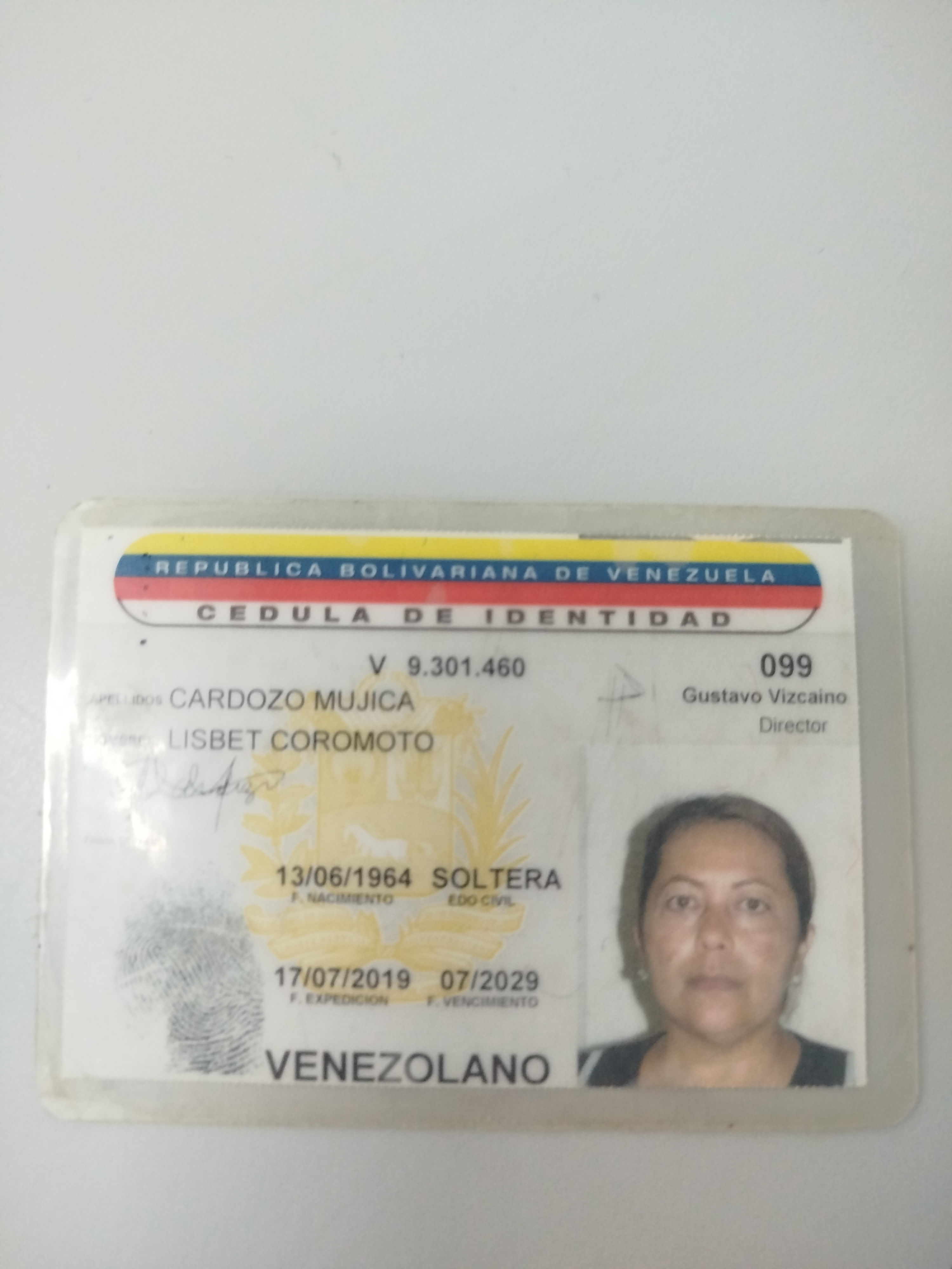 Anexe copia de la cédula