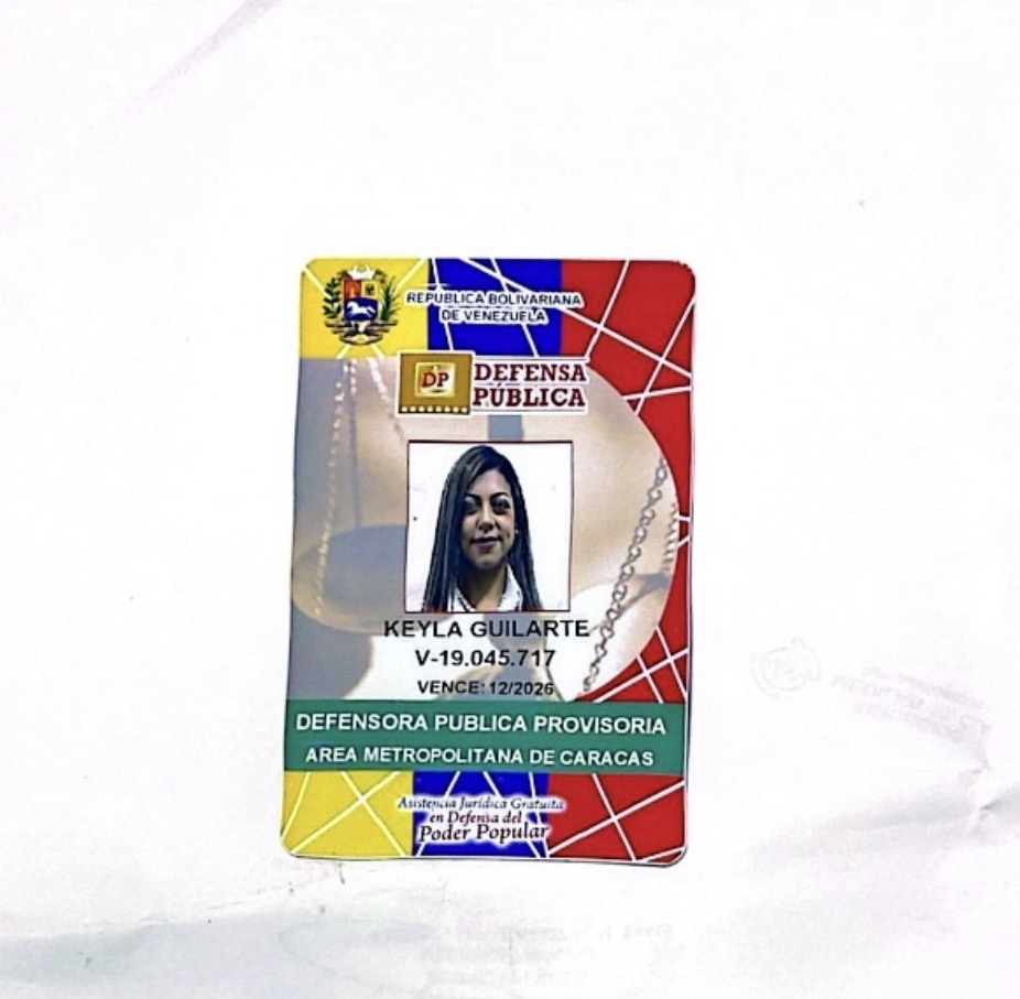 Anexe una foto carnet