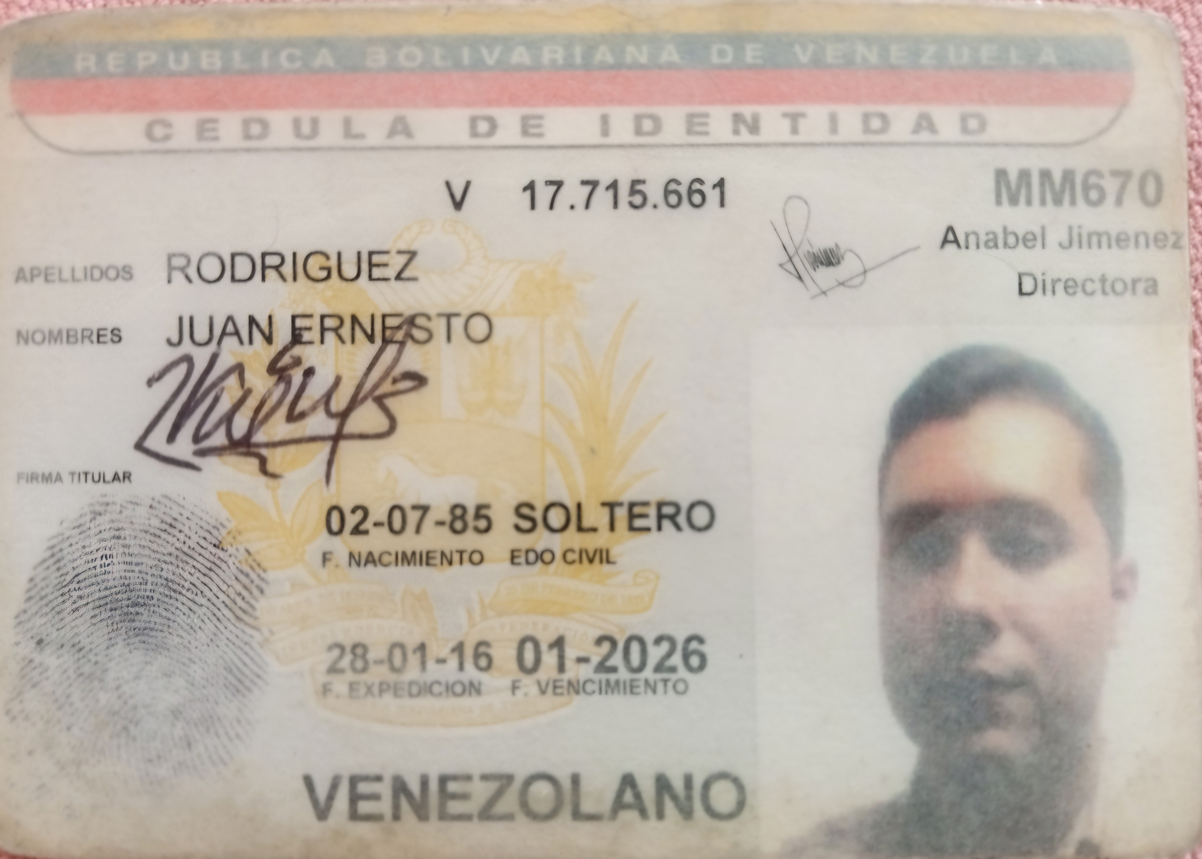 Anexe copia de la cédula