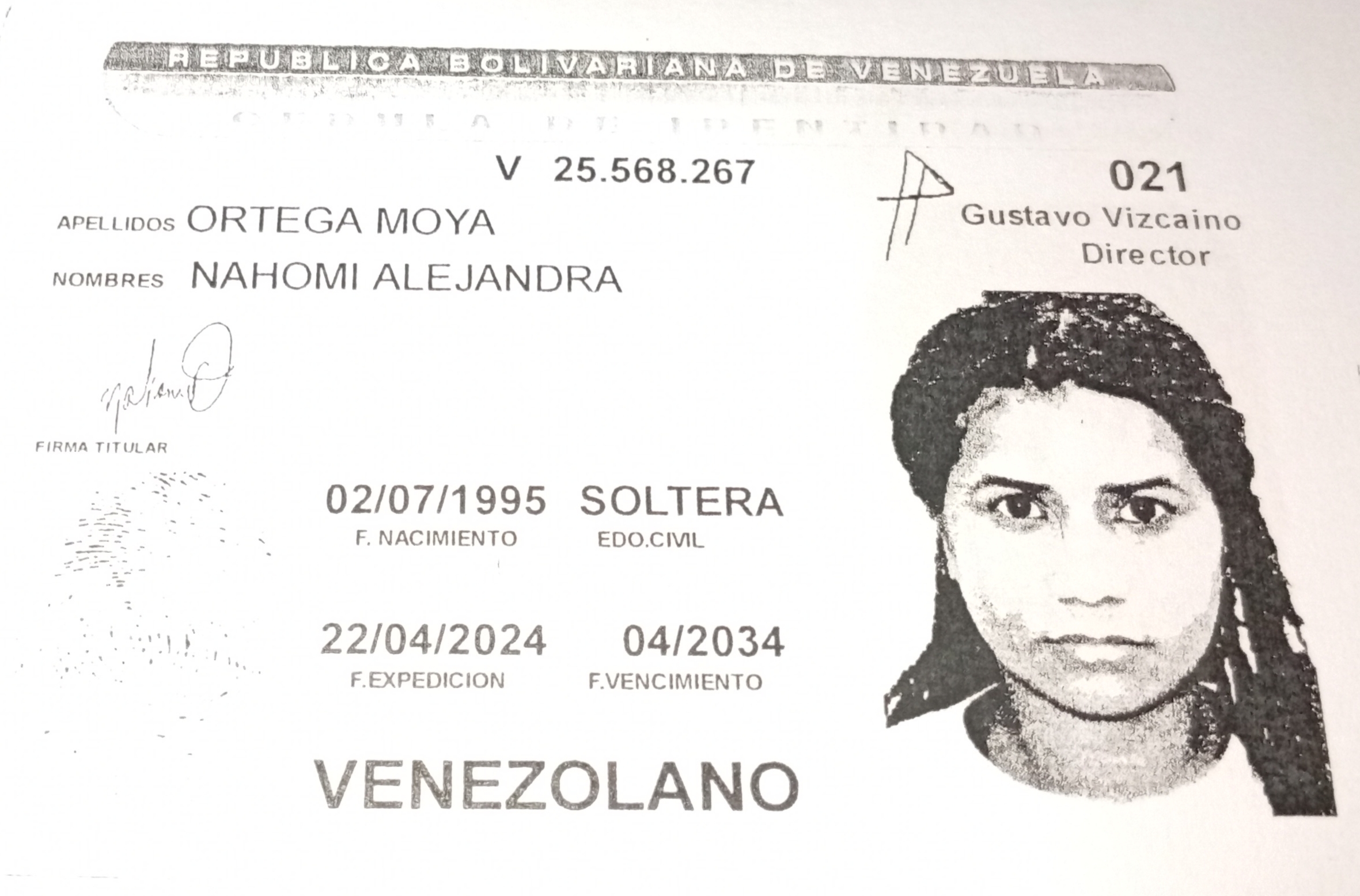 Anexe copia de la cédula