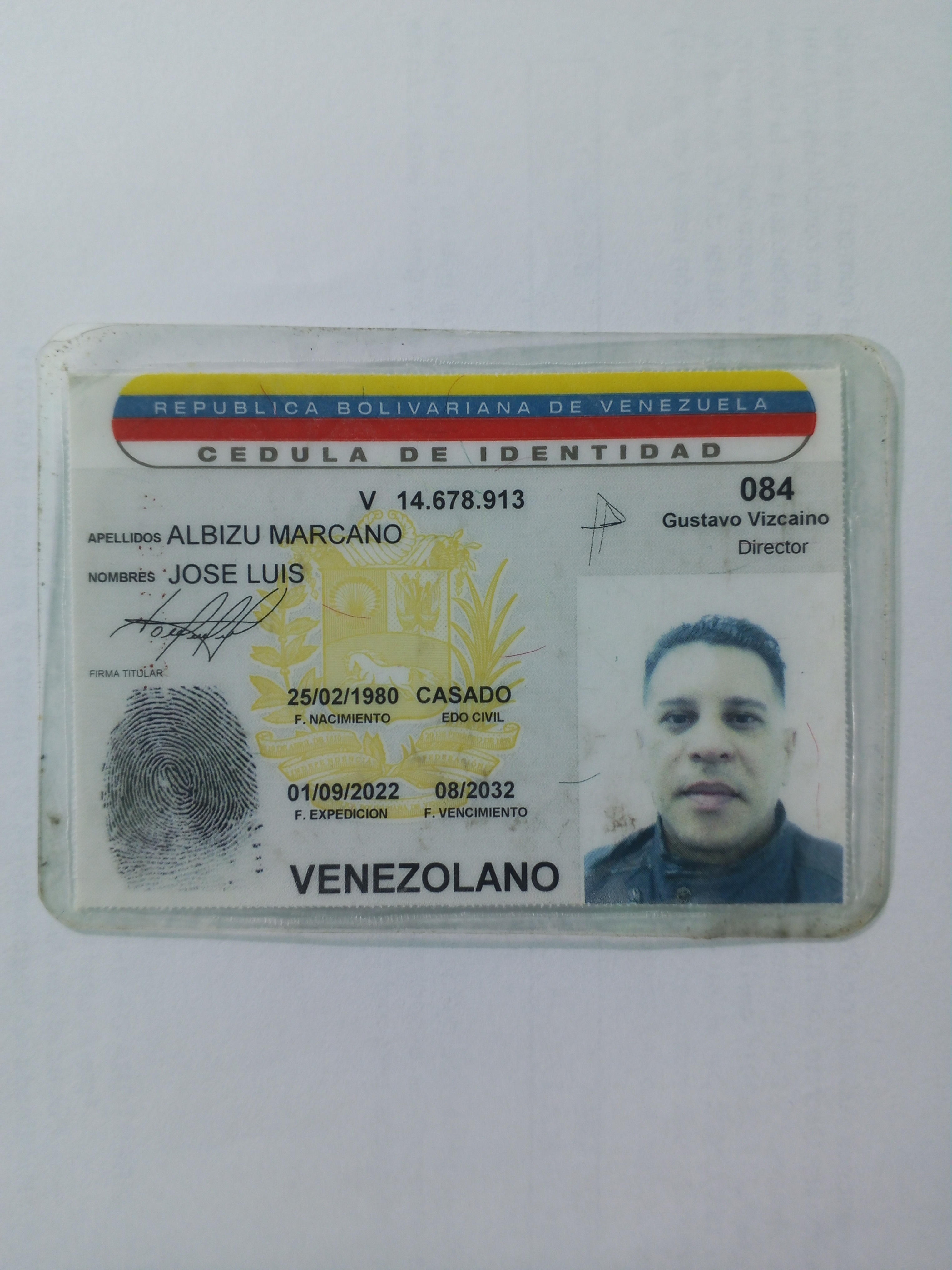 Anexe copia de la cédula