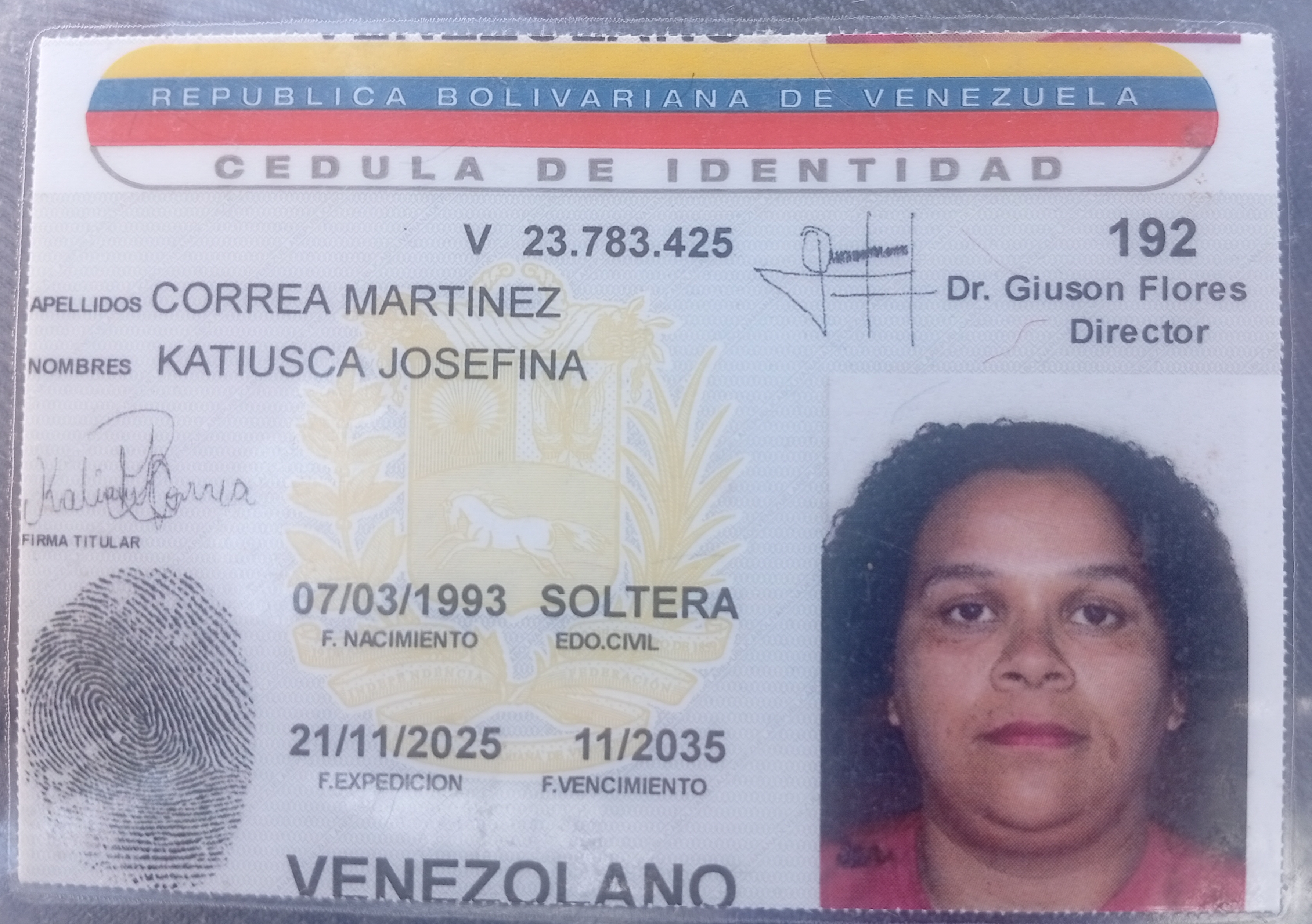 Anexe copia de la cédula