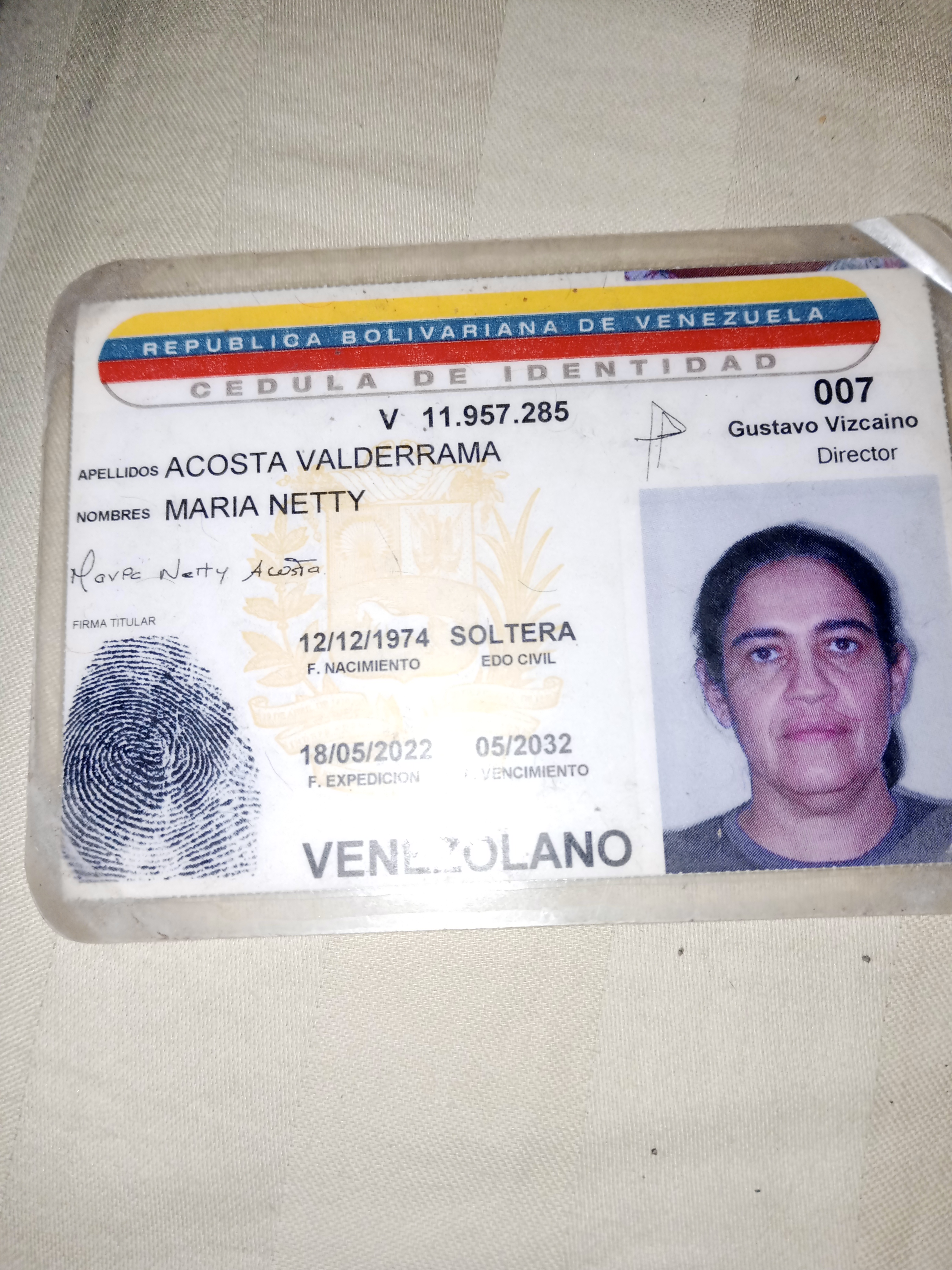 Anexe copia de la cédula