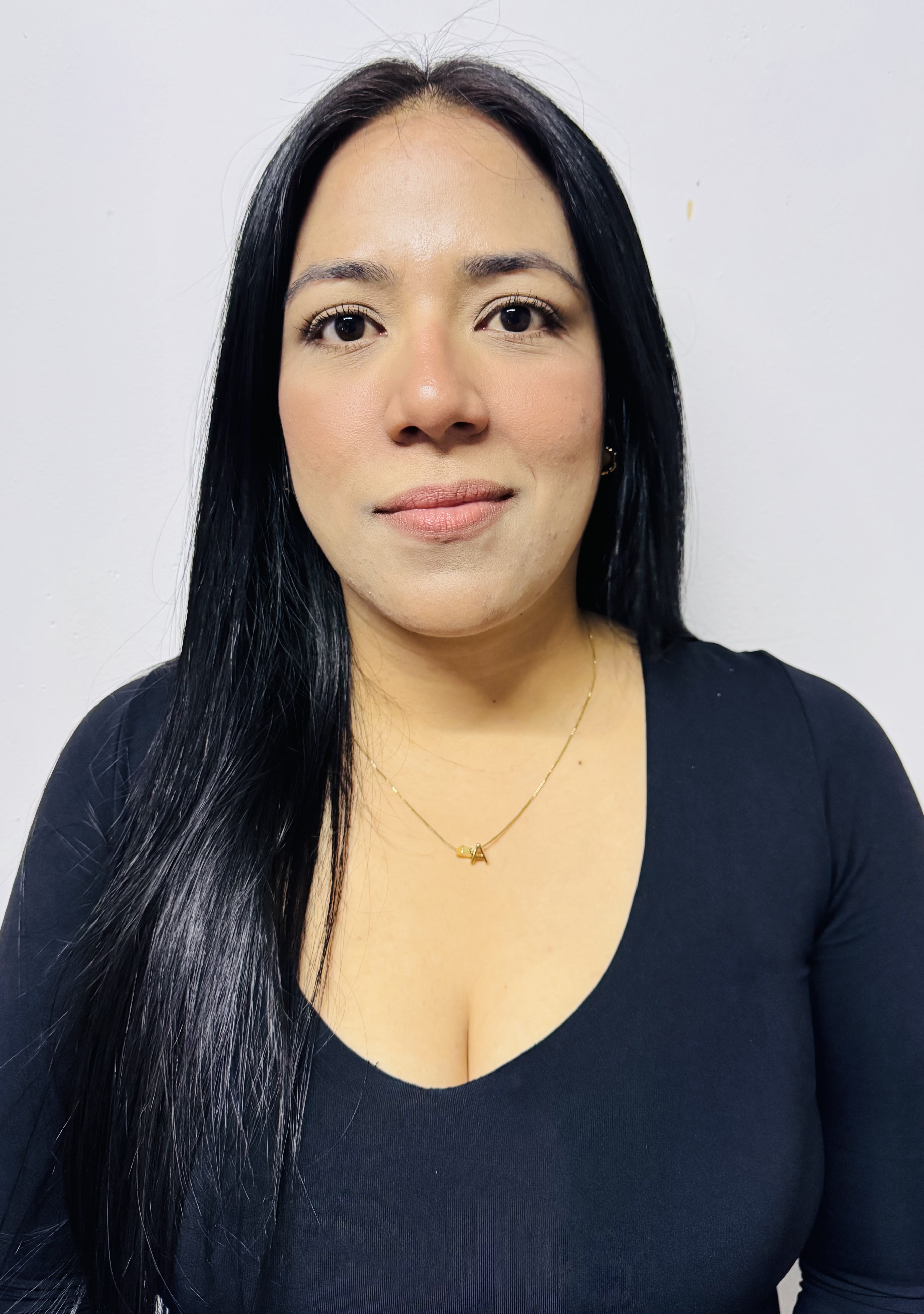 Anexe una foto carnet